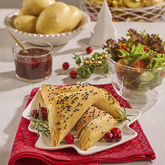 Saquitos de Pasta Philo Rellenos de Papa con Queso Crema